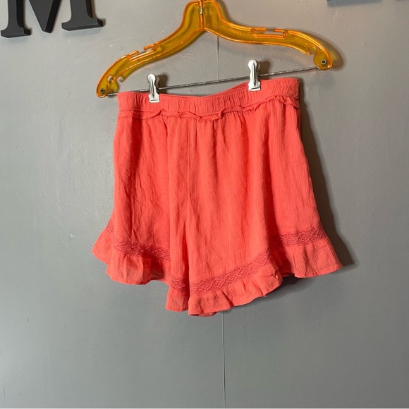 Abercrombie & Fitch Pink Skorts with Ruffled Hem size small - Picture 6 of 10